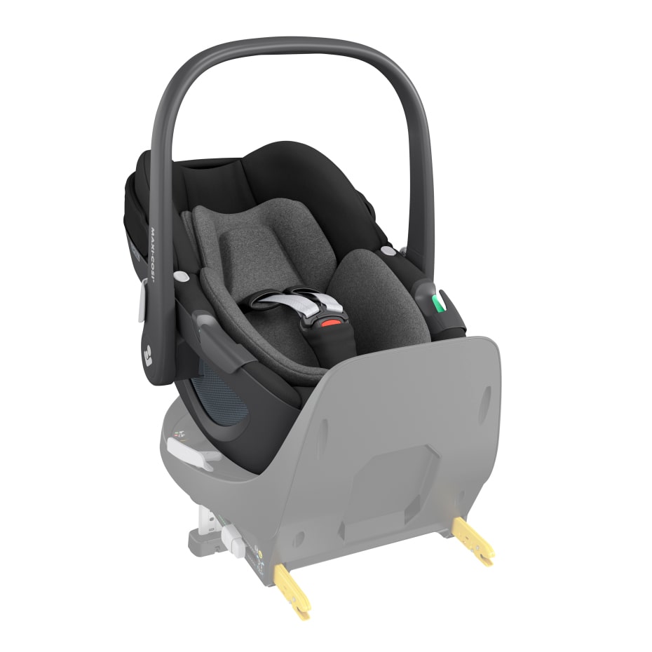 Maxi cosi pebble plus with isofix base 2025