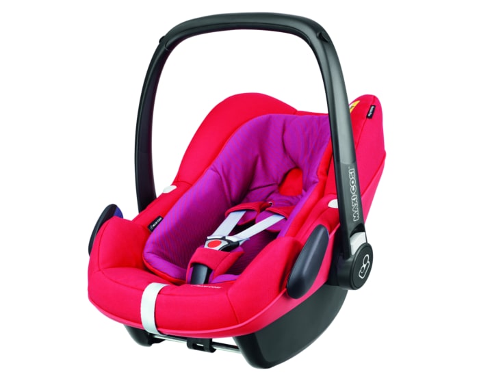 8798333110_maxicosi_carseat_babycarseat_pebbleplus_2017_red_redorchid_3qrt