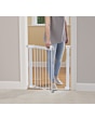 SF2443_2019_safety1st_homesafety_safetygate_flatstep_BetweenRooms